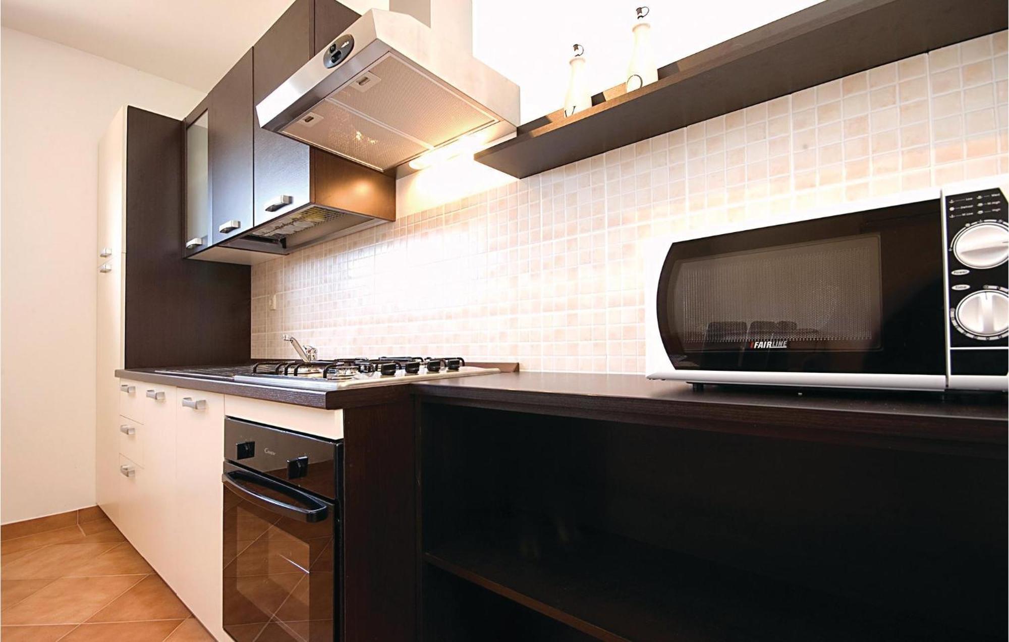 2 Bedroom Nice Apartment In Vir Luaran gambar