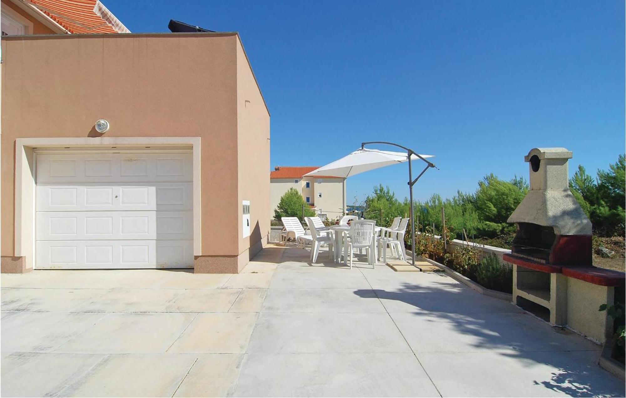 2 Bedroom Nice Apartment In Vir Luaran gambar