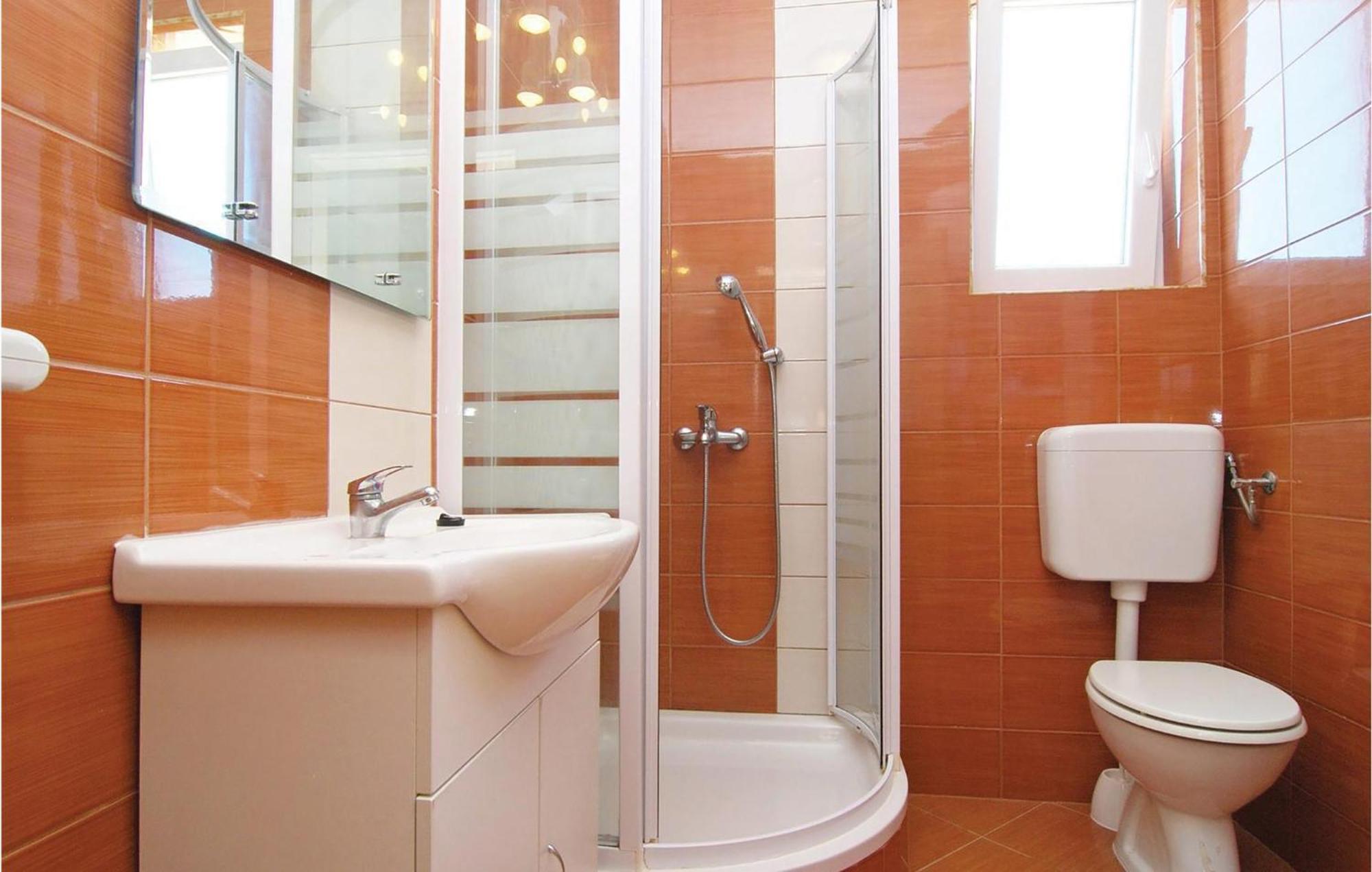 2 Bedroom Nice Apartment In Vir Luaran gambar